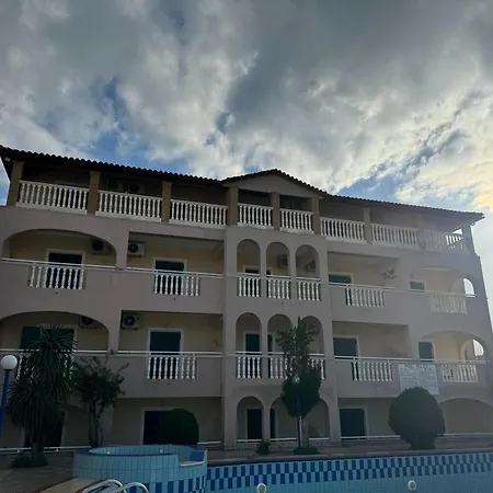 Sandy Maria 703 아파트 *